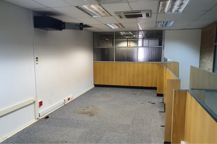 To Let commercial Property for Rent in Walmer Eastern Cape
